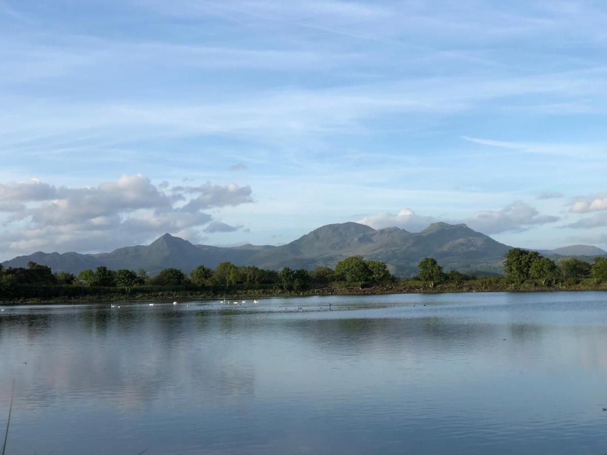Snowdon House, 8 Bedrooms, Sleep 16, Close To Blackrock Sand Porthmadog Eksteriør bilde