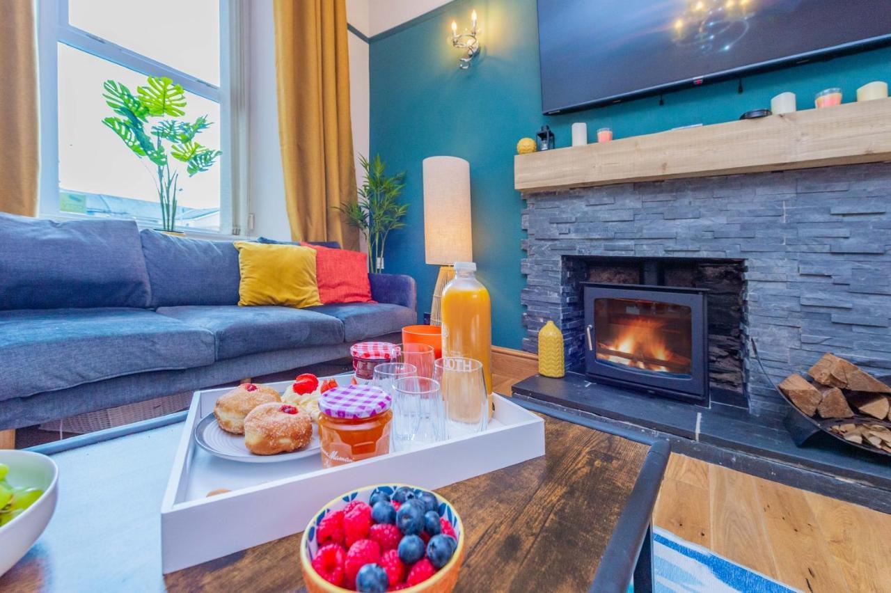 Snowdon House, 8 Bedrooms, Sleep 16, Close To Blackrock Sand Porthmadog Eksteriør bilde