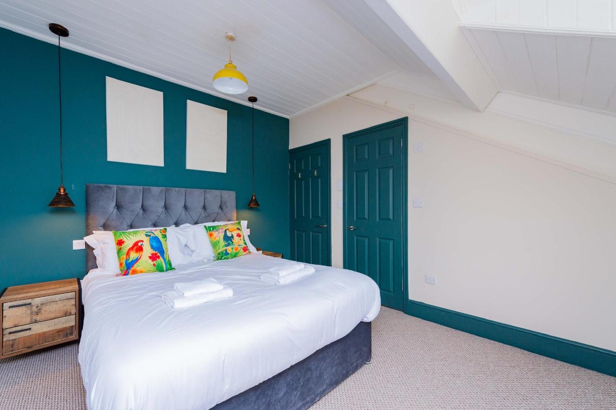 Snowdon House, 8 Bedrooms, Sleep 16, Close To Blackrock Sand Porthmadog Eksteriør bilde